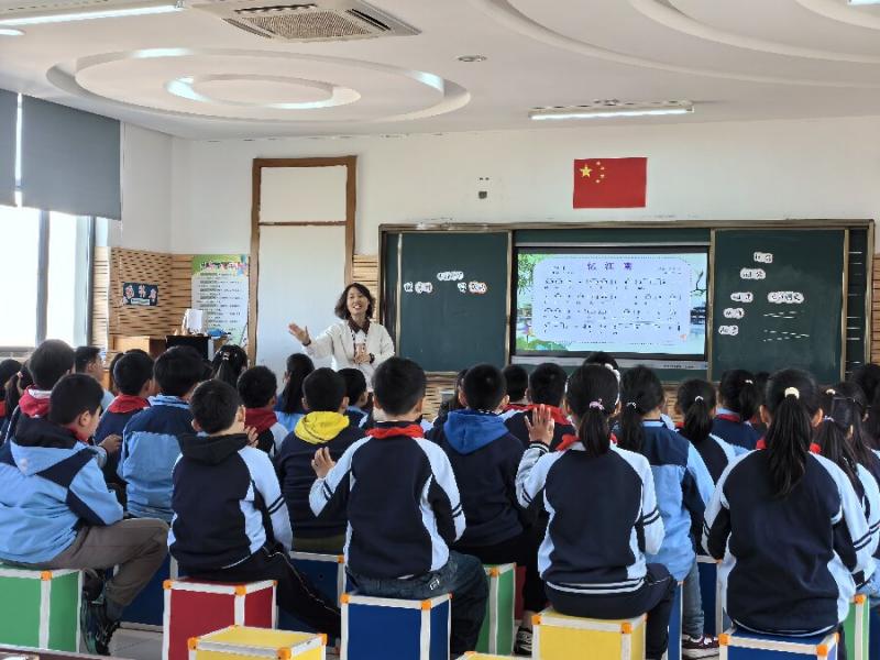 课例研究.jpg 课例研究.jpg