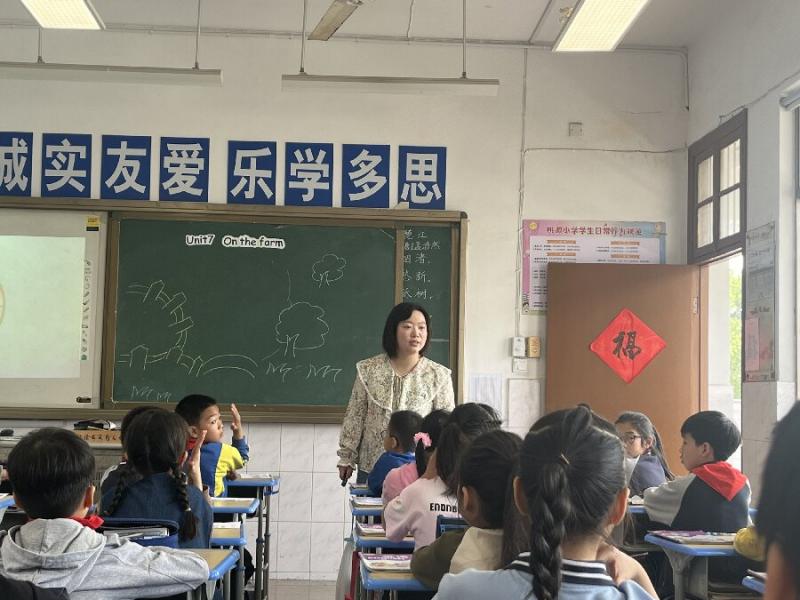 课堂观察.jpg 课堂观察.jpg