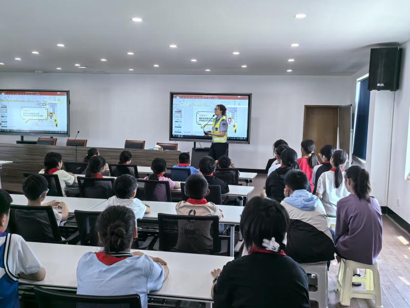 eedfe6870514bc1c5d7132bf5a83267.jpg eedfe6870514bc1c5d7132bf5a83267.jpg