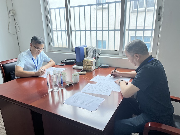 b90fffa2c37f94ff102c8f67aec4fda4.jpg b90fffa2c37f94ff102c8f67aec4fda4.jpg